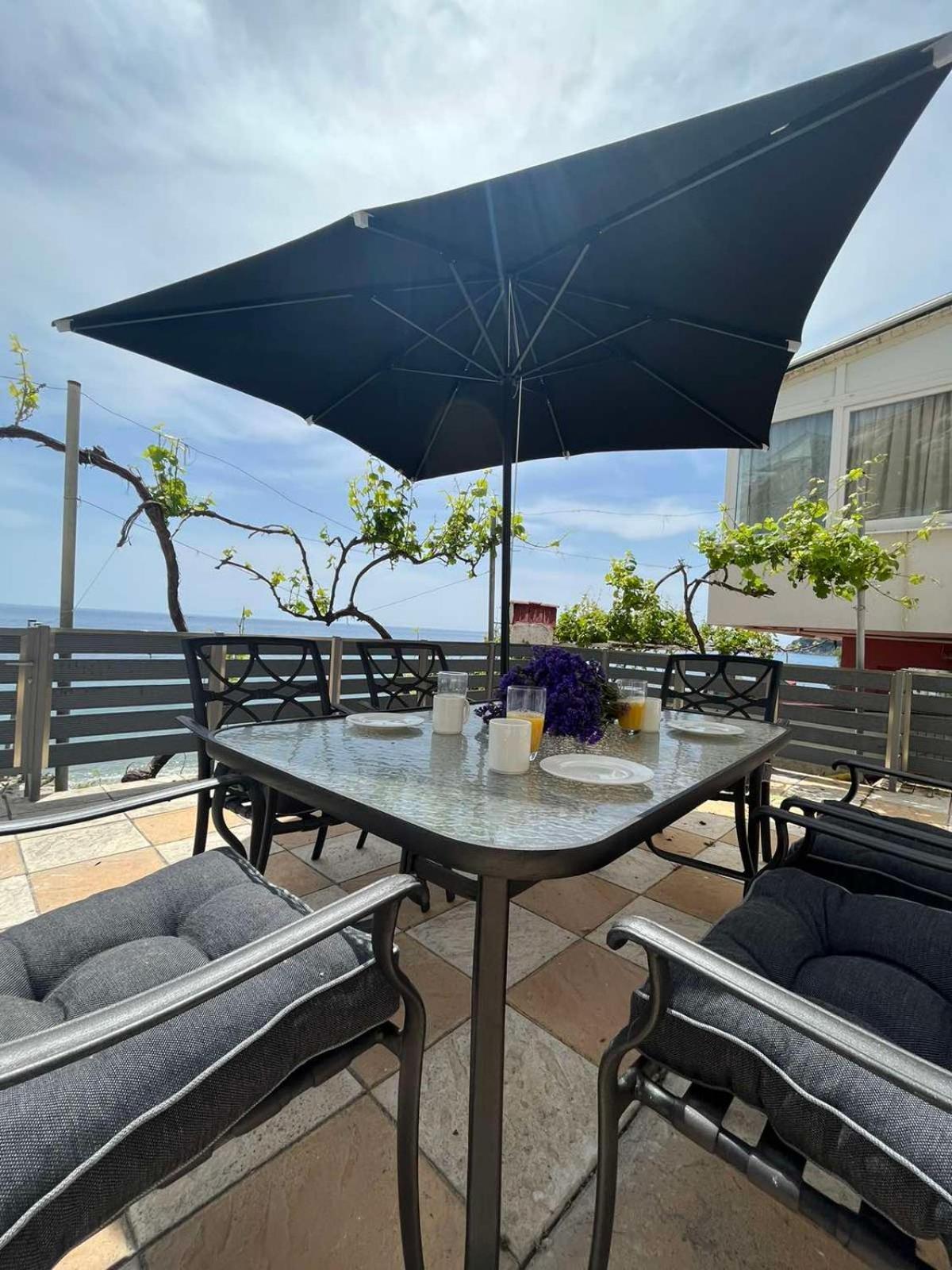 Ammoudeli Apartments Plomari Exterior photo